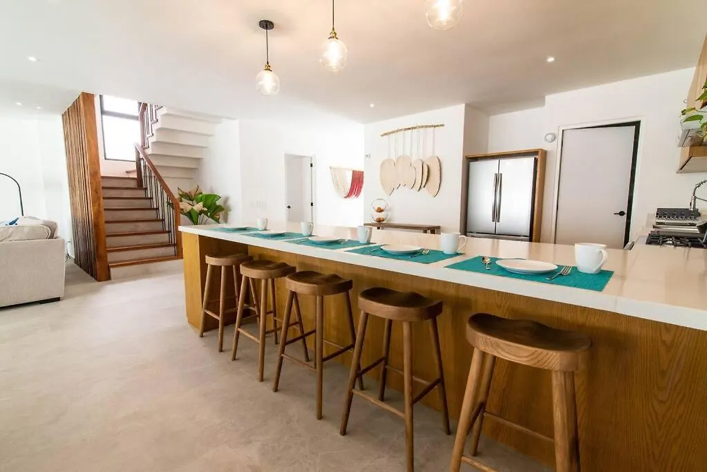 Beautiful 4Br, Up To 8 Guests, Private Pool, 10 Min To Beach Playa del Carmen Holiday home